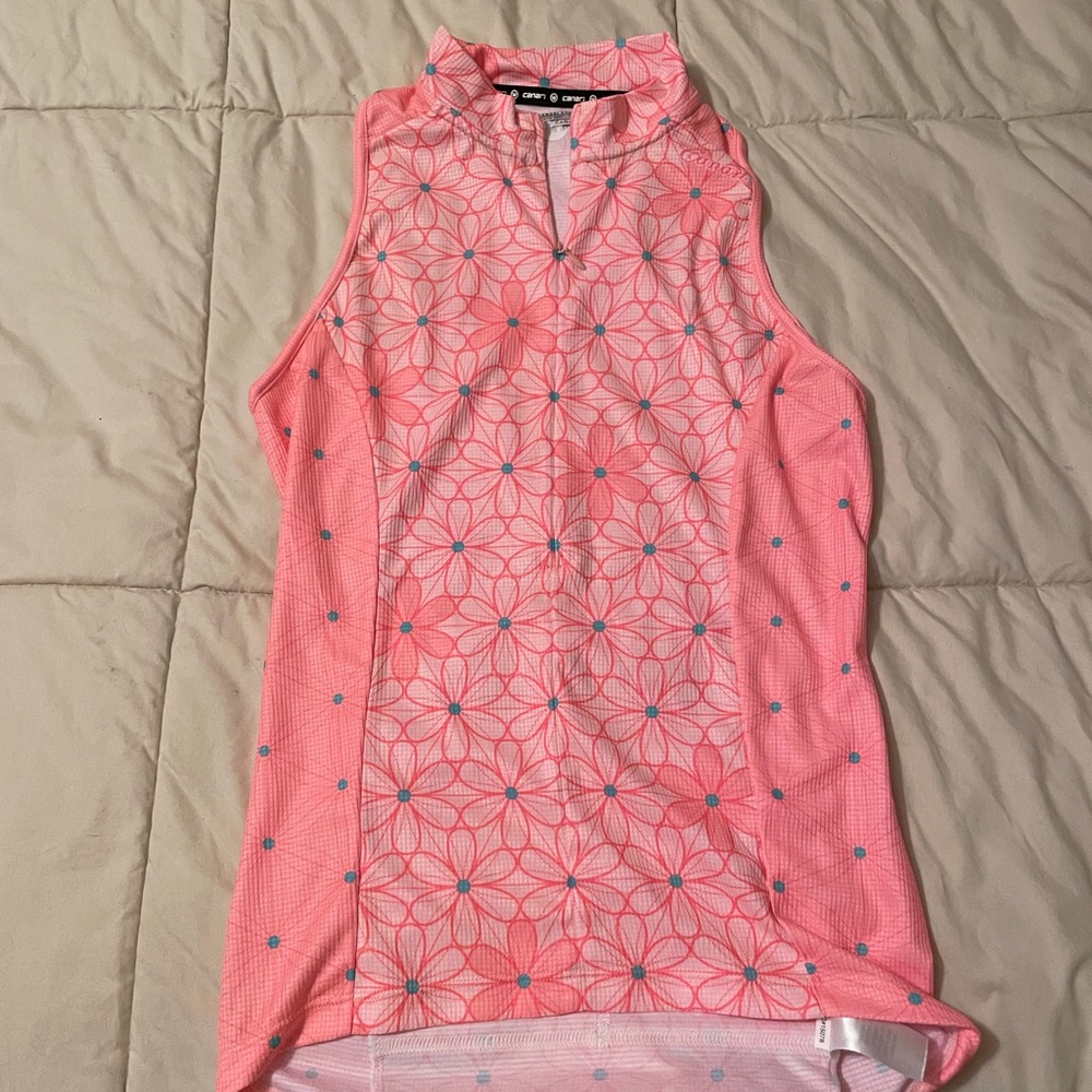 Pink cycling tank with back pockets